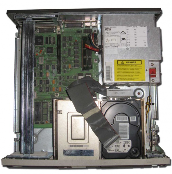 Файл:IBM-PS2-model30-2.jpg